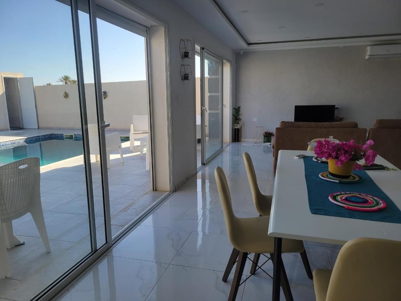 Villa Superbe Dawsser Avec Piscine Sans Aucun Vis A Vis Temlale